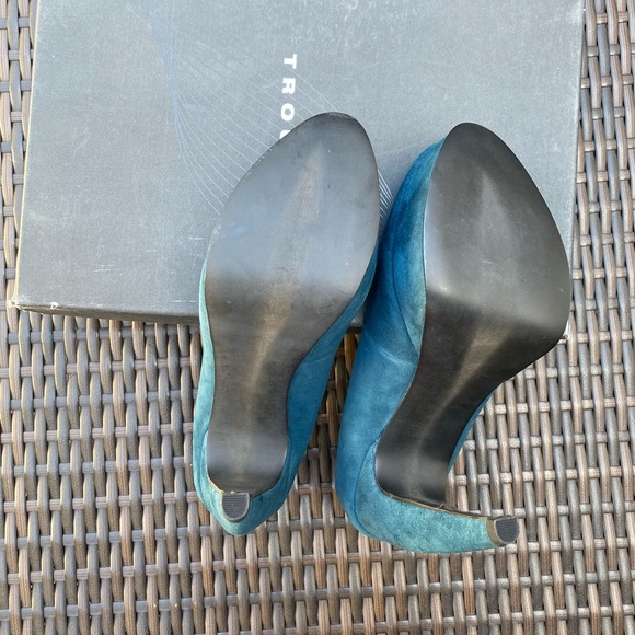 Trouvé Suede Sapphire Pumps 8.5 - Picture 12 of 13
